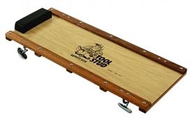 Liegepritsche aus Hartholz 