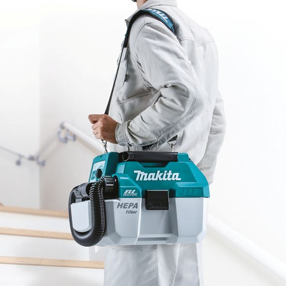 MAKITA Akku-Staubsauger 18V
