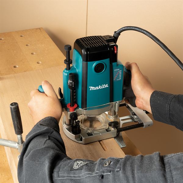 MAKITA Eintauch-Oberfräse 2300 Watt