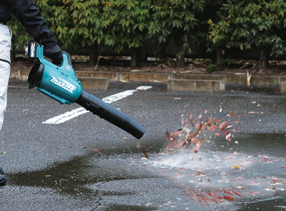 MAKITA Akku-Blasgerät 40V